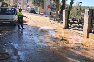 Utiel intensifica los trabajos de limpieza en la pedanía de Estenas tras los desperfectos provocados por el temporal