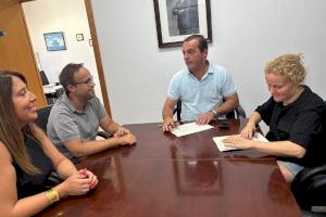 Peñíscola suscribe un convenio con la Associació de Comerciants para la promoción y dinamización del comercio en la localidad