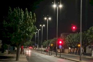 El Ayuntamiento de Elda mejora la iluminación de la avenida del Mediterráneo con la instalación de nuevas luminarias LED