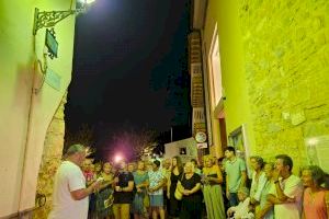 Oropesa del Mar inaugura una placa conmemorativa a la poetisa local María Navarro