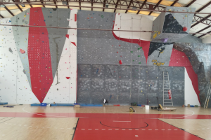 Onda mejora y amplía el rocódromo municipal para impulsar la escalada deportiva