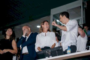 Begoña Carrasco asiste en el Estadio Skyfi Castalia al estreno del CD Castellón en su regreso al fútbol profesional de la Liga Hypermotion