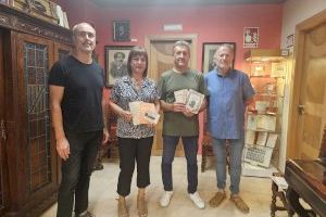 El Teatro Chapí de Villena recibe una donación de varios libretos de Aquilino Juan Ocaña y de Ruperto Chapí