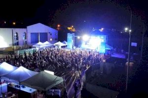 Sant Jordi se convierte en una exitosa pista de baile tras el triunfo del Maestrat Remember Festival