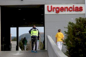 Ingresada una mujer tras ser agredida por su expareja en plena calle de Alicante