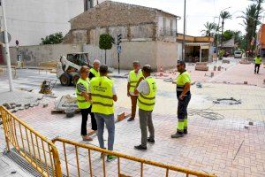 El Ayuntamiento de Albatera impulsa obras de pavimentación y peatonalización para mejorar la seguridad vial en varias calles de la localidad