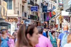 Las ayudas de Benidorm de apoyo a la creación de empresas y autónomos llegan a los 93.200 euros y el centenar de beneficiarios