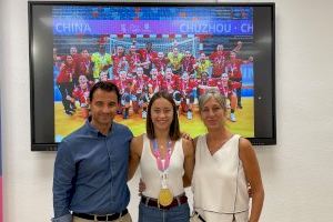 Recepción oficial a la torrevejense Udane Bernabé, tras proclamarse campeona del mundo con la Selección Española Juvenil de Balonmano