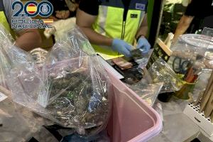 La Policía Nacional desmantela un grupo criminal en Alicante dedicado a la venta de drogas en un “fumadero”