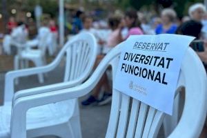 Moncada reserva espacio exclusivo para personas con movilidad reducida en sus fiestas y aumenta los baños adaptados