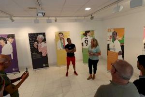 La exposición ‘Voices’ de Javier Navarrete sobre referentes LGTBI inicia los actos del Benidorm Pride