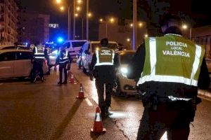 Detenido un joven de 24 años por realizar trompos y derrapes en una rotonda de Valencia con un vehículo robado