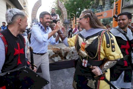 Carlos Mazón assistix a les festes de Santa Pola en honor a la Mare de Déu del Loreto