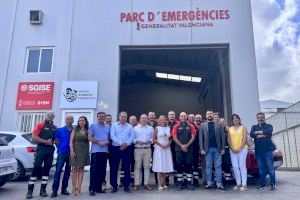 Salomé Pradas visita el Parque de Bomberos Forestales de la Font Roja en Alcoy