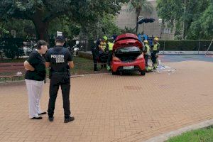 Alarma en una plaça de Dénia: un conductor drogat causa un múltiple atropellament i deixa tres dones ferides