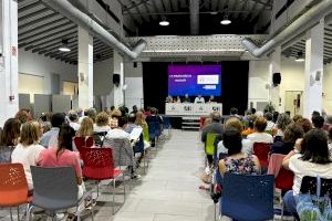 Ferran Suay va inaugurar els «Tallers de la Llengua» amb la conferència «I si parlem (més) en valencià?»