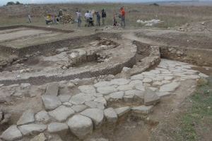 Estudiantat i professorat del Grau en Història i Patrimoni de l’UJI participa en les excavacions de la civita di Tarquinia (Itàlia)