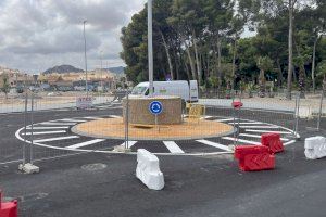 El Ayuntamiento de Petrer informa de la apertura hoy a mediodía de la calle Norte, cerrada desde hace meses por la urbanización de Luvi