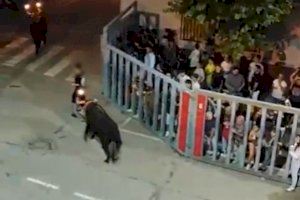 Continúa ingresado en la UCI el menor herido en el encierro de toros embolados del miércoles en Vila-real