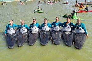 El equipo femenino de Kayak Polo del Club Regates De Burriana consigue la plata en su primera final en el Campeonato de España