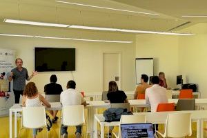 El Premio Nacional de Informática imparte un taller a empresarios en el Lab_Nucia