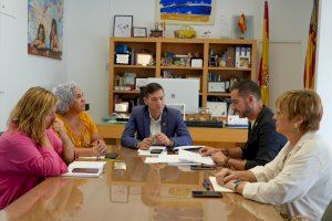 Alcaldes del PSPV acuerdan recurrir al contencioso contra el Consell por los recortes del Plan Edificant