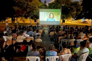 Más de 1.400 personas asisten a los tres ciclos de cine de verano programados por el Ayuntamiento