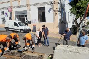 Oropesa del Mar se anticipa a la ‘gota fría’ y pone a punto sus imbornales