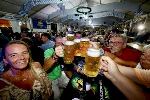 La Oktoberfest 2024 de La Nucía roza el “lleno absoluto” para su primer fin de semana