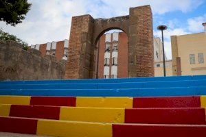 Un municipio valenciano se tiñe de los colores de la Real Senyera