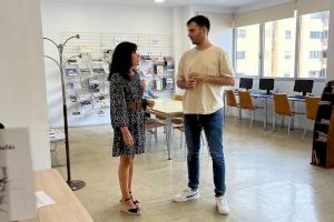 El Ayuntamiento de la Vall d’Uixó amplía la sala de adultos de la Biblioteca y crea una zona para las personas mayores