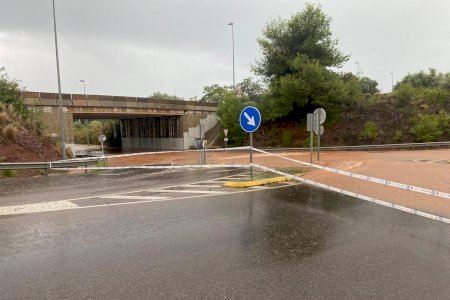 El temporal Boris agrana la Comunitat Valenciana: L'aigua curta carreteres a Benicàssim