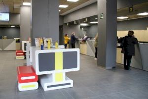 Correos facilita el acceso a servicios bancarios en la provincia de Castellón a través de ‘Correos Cash’