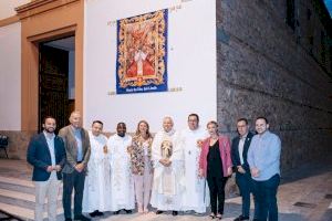 Begoña Carrasco ha presentado a los vecinos la nueva plaza de la Merced coincidiendo con su fiesta en la parroquia de San José Obrero