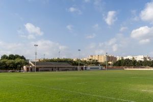 El Ayuntamiento de Elche adjudica la renovación del césped de los campos de fútbol de la Ciudad Deportiva por 195.000 euros