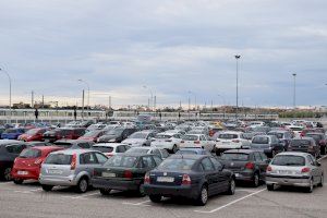 La guerra de los centímetros: coches vs. peatones y el problema de la autobesidad en las ciudades valencianas