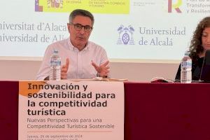 Investigadors de la Universitat d’Alacant i la UAH presenten en l’Alfàs del Pi les seues conclusions sobre el futur del turisme a Espanya