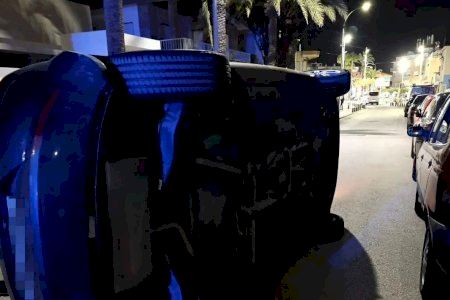 Conductora ebria vuelca y provoca un aparatoso accidente en Pilar de la Horadada