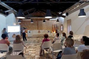 Concienciación y sensibilización contra la explotación sexual y la trata de personas en el taller ‘Voces contra el silencio’ en Olocau