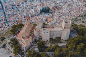 Cullera celebra el 9 de Octubre conmemorando el 125 aniversario desde que es ‘ciudad’