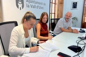 Un paso más en la mejora de los servicios públicos en la Vall d'Uixó: reconoce la labor de sus trabajadores con un nuevo convenio