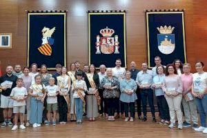 Oropesa del Mar presenta el libro infantil con motivo del 60º aniversario del regreso de la imagen de la Virgen de la Paciencia