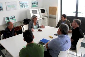 Les regidories de Cementeri d’Ontinyent i València celebren una reunió de treball a les instal·lacions de la capital