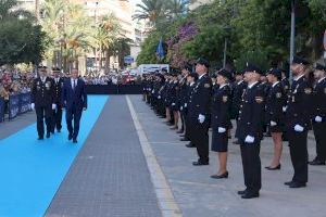 Benidorm conmemora el Día de la Policía Nacional con un acto solemne en el Paseo de Colón