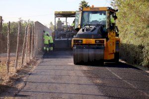 Cullera inicia el asfaltado de cuatro caminos rurales