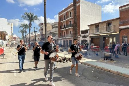 Rafelbunyol commemora el 9 d'octubre amb Estellés i tradicions locals