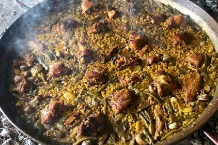 Un pueblo valenciano llama a sus vecinos y desvelan el secreto de la paella perfecta, según la ciencia