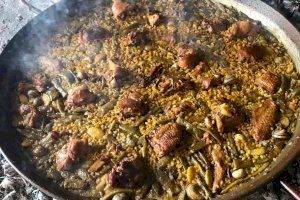 Un pueblo valenciano llama a sus vecinos y desvelan el secreto de la paella perfecta, según la ciencia