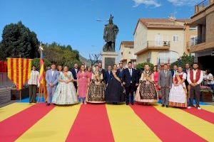 Nules celebra una procesión cívica para conmemorar la festividad del 9 de octubre