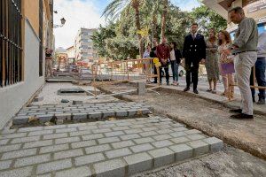 Les obres d'humanització del carrer Jesuïtes de Gandia finalitzaran durant la primera quinzena de novembre